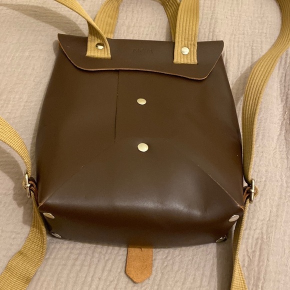 FACHA BEAUTIFUL BROWN ARGENTINA BRAND LEATHER BACKPACK. main image 6